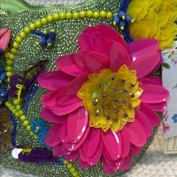 Viral Marshalls Beaded Green and Pink Shoulder Bag with Tropical Patterns - Picture 11 of 11